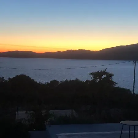 Villa Yoga -retreat -villa Sappho Near Ammoussa Evgiros