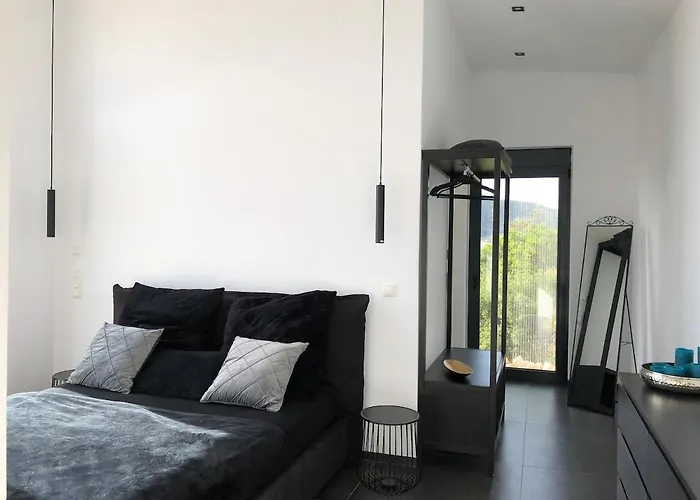 Yoga -retreat -villa Sappho Near Ammoussa *